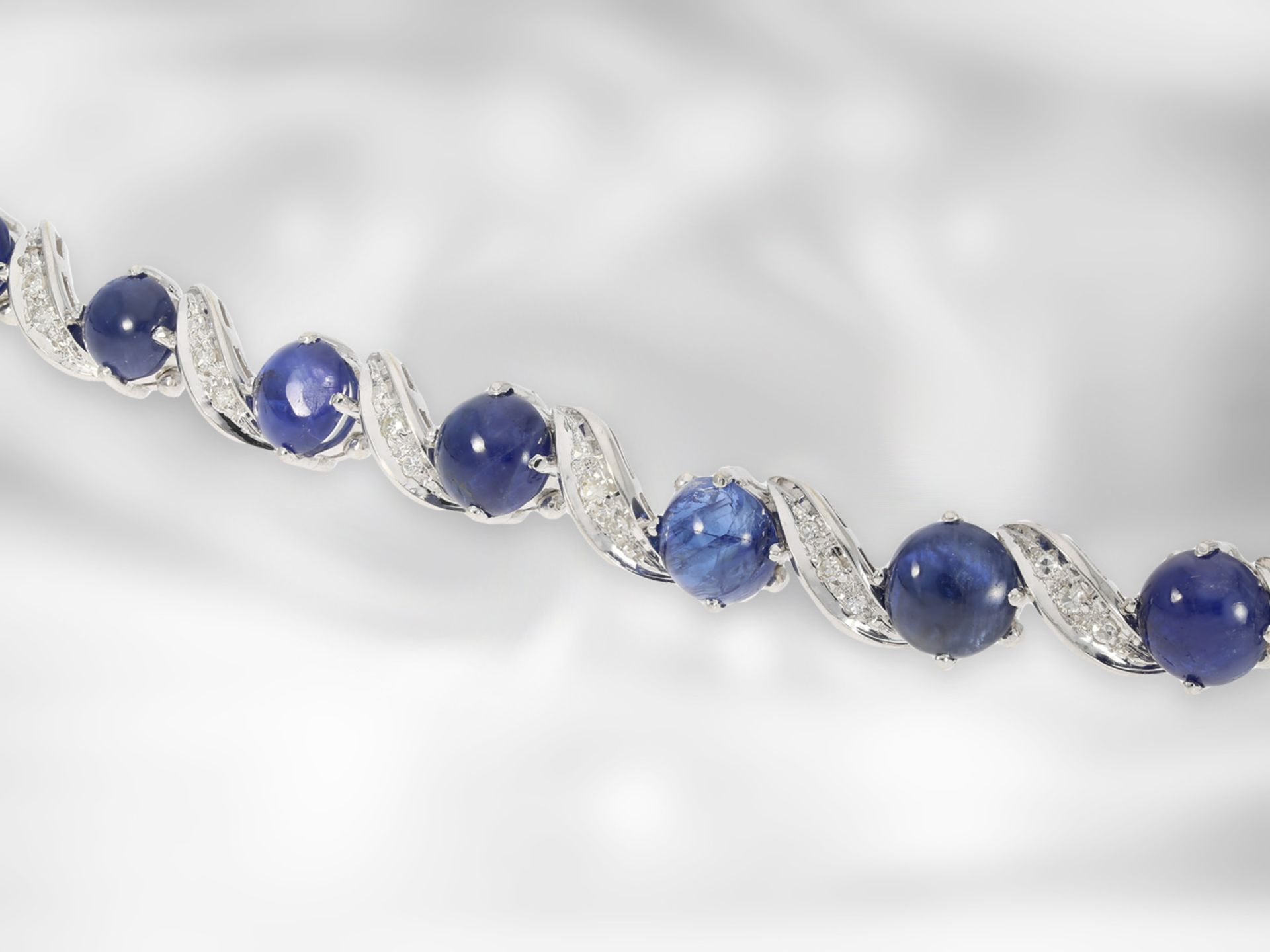 Bracelet: very decorative vintage sapphire bracelet with diamonds, 18K white gold - Image 2 of 2