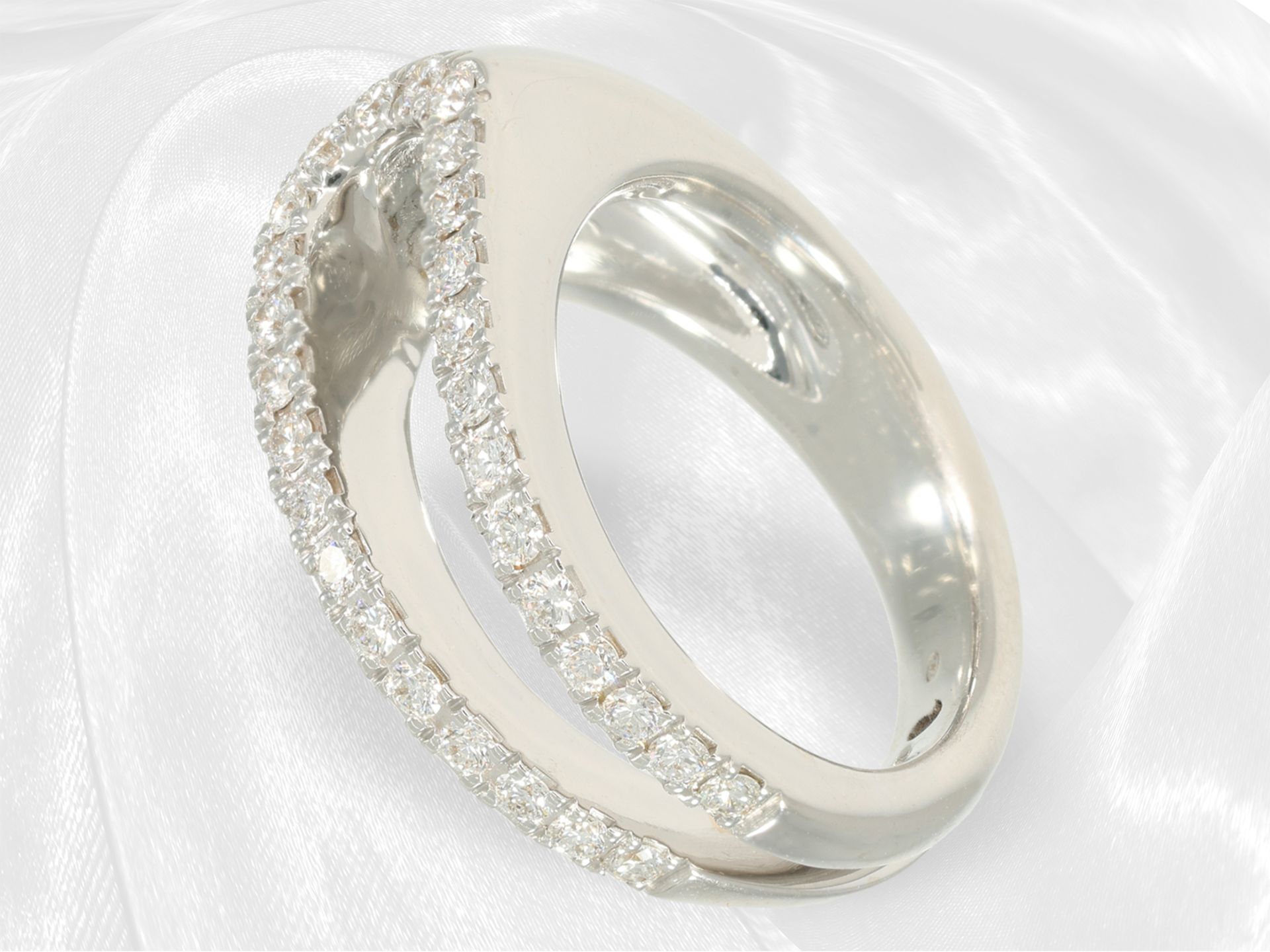 Like new, elegant brilliant-cut diamond designer gold ring by Cervera, model "Montecarlo", 18K white - Image 4 of 5