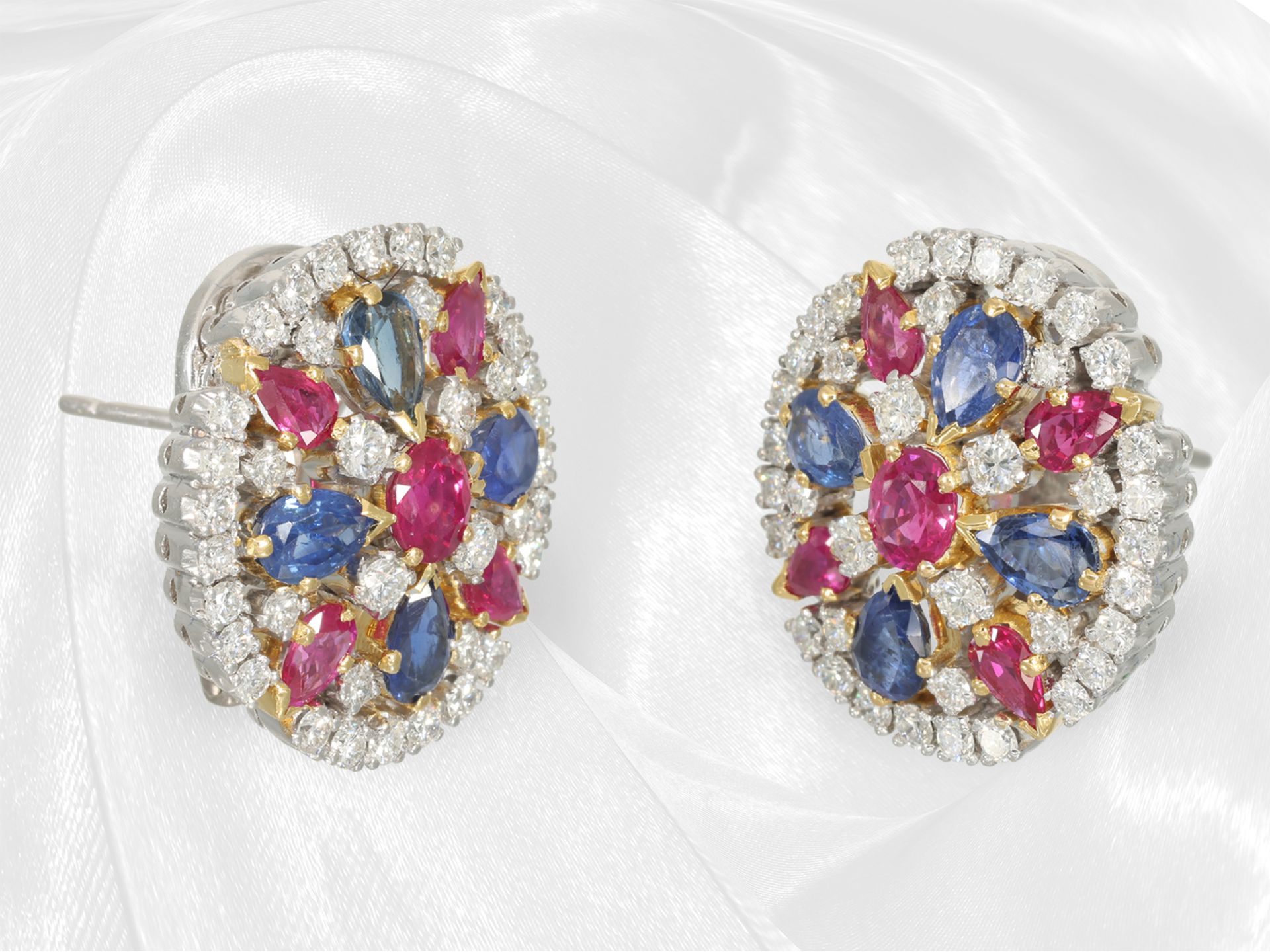 Earrings: extremely decorative designer goldsmith's work with brilliant-cut diamonds, sapphires and - Image 4 of 4