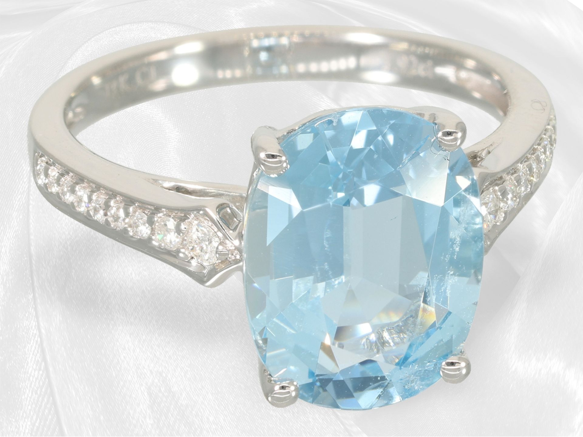 Ring: like new aquamarine/brilliant-cut diamond ring, approx. 4ct - Image 3 of 6