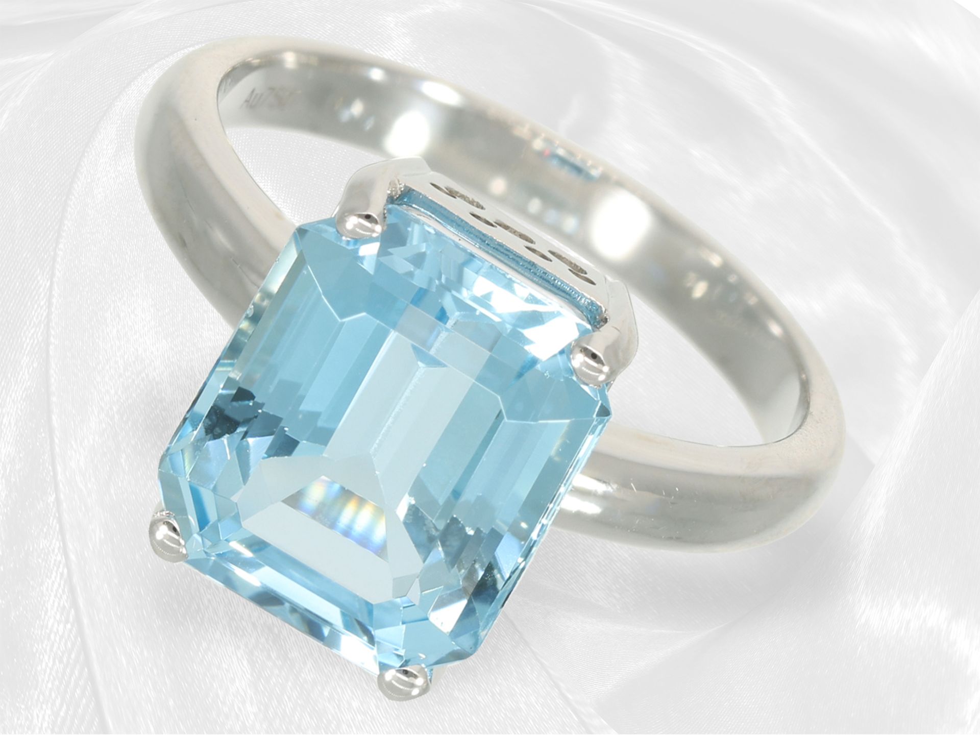 Fine aquamarine gold ring, very beautiful aquamarine of approx. 4.5ct - Image 3 of 5