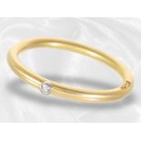 Armreif: handgefertigter Designer-Armreif mit schönem Brillanten, ca. 0,52ct, 18K Gold