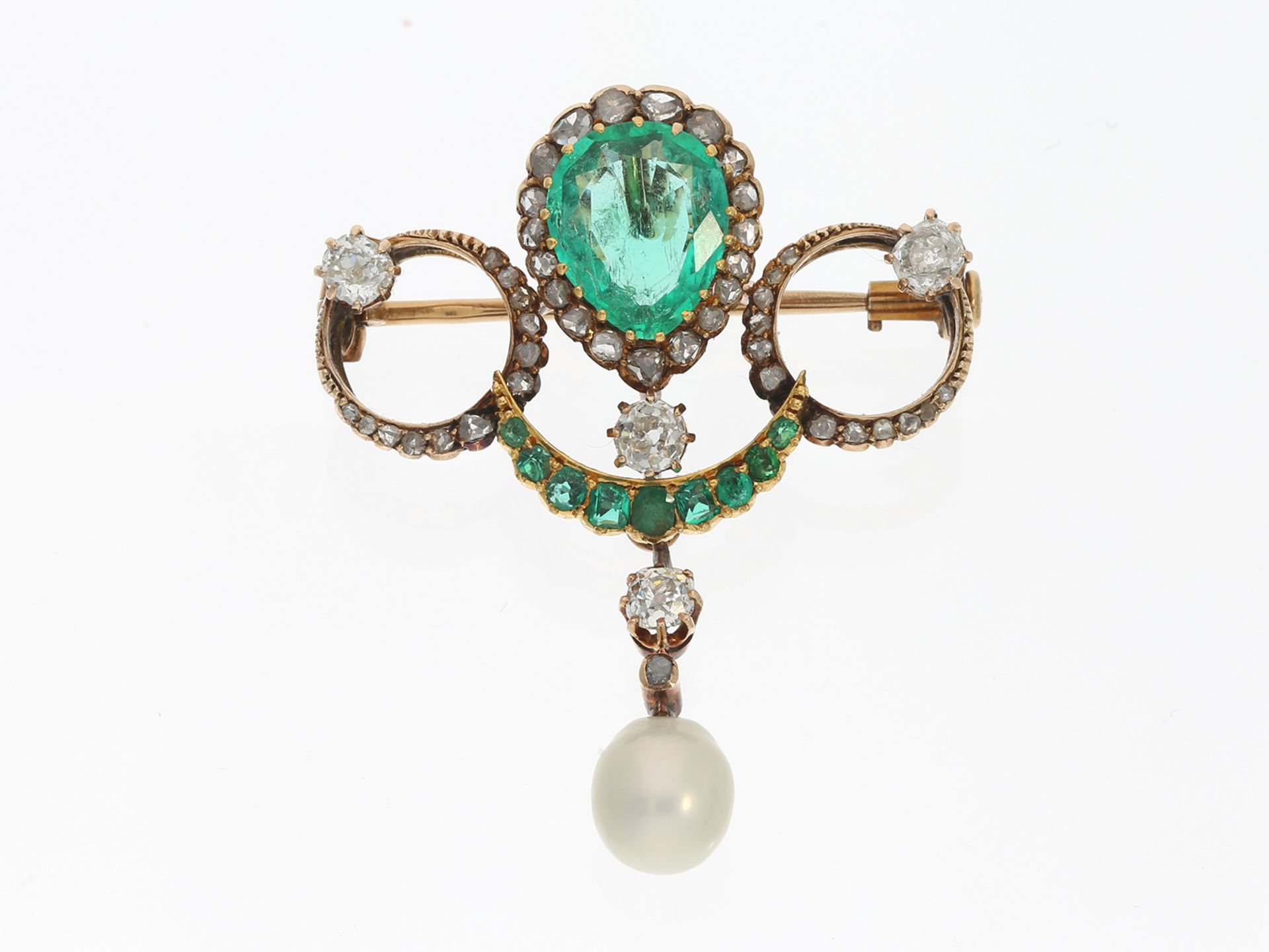 Brosche/Anhänger: Wertvolle antike Smaragdbrosche mit Diamanten und Orientperle, 19.Jh.