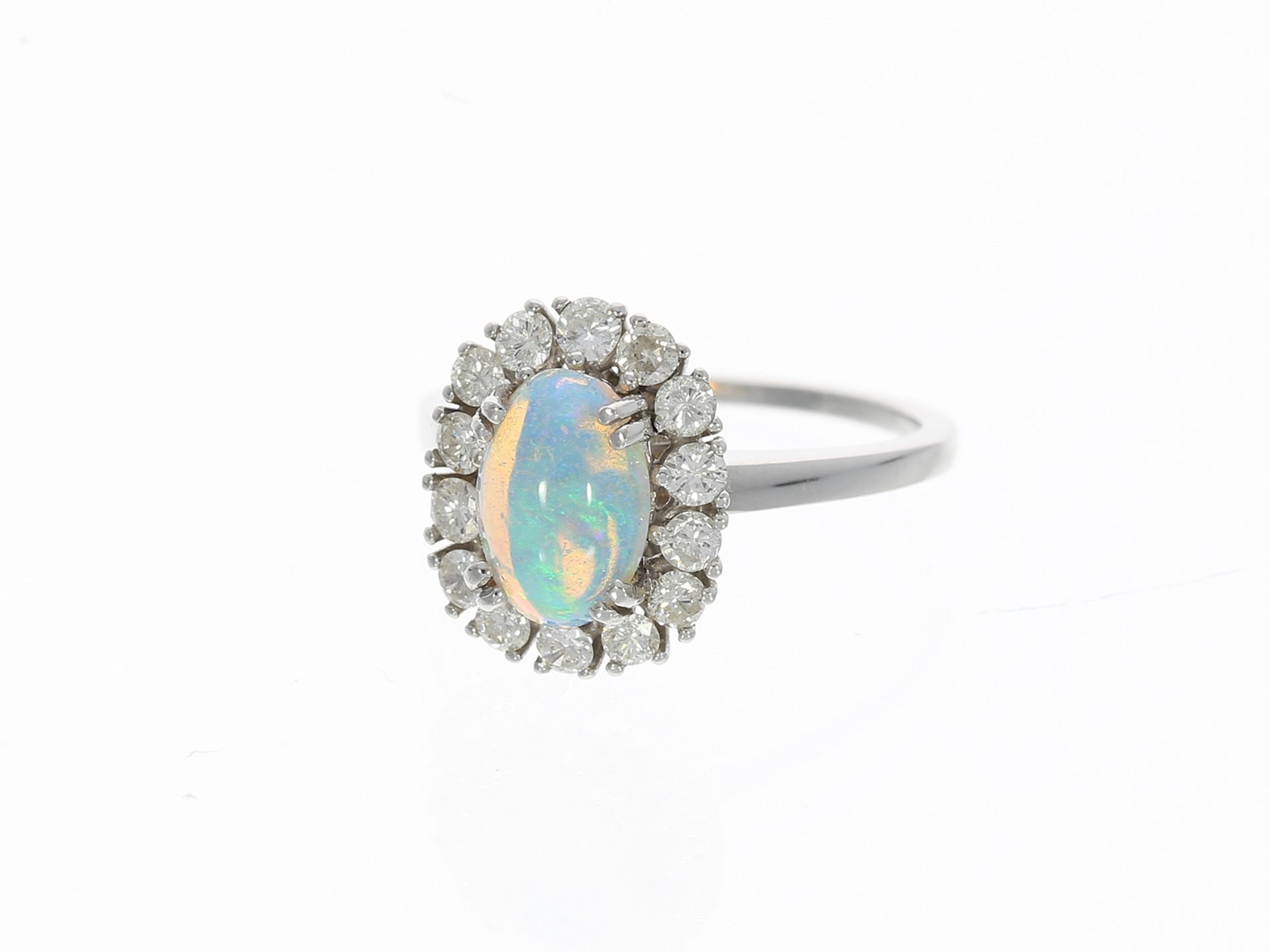 Ring: feiner vintage Blütenring mit Opal- und Brillantbesatz, 18K Weißgold