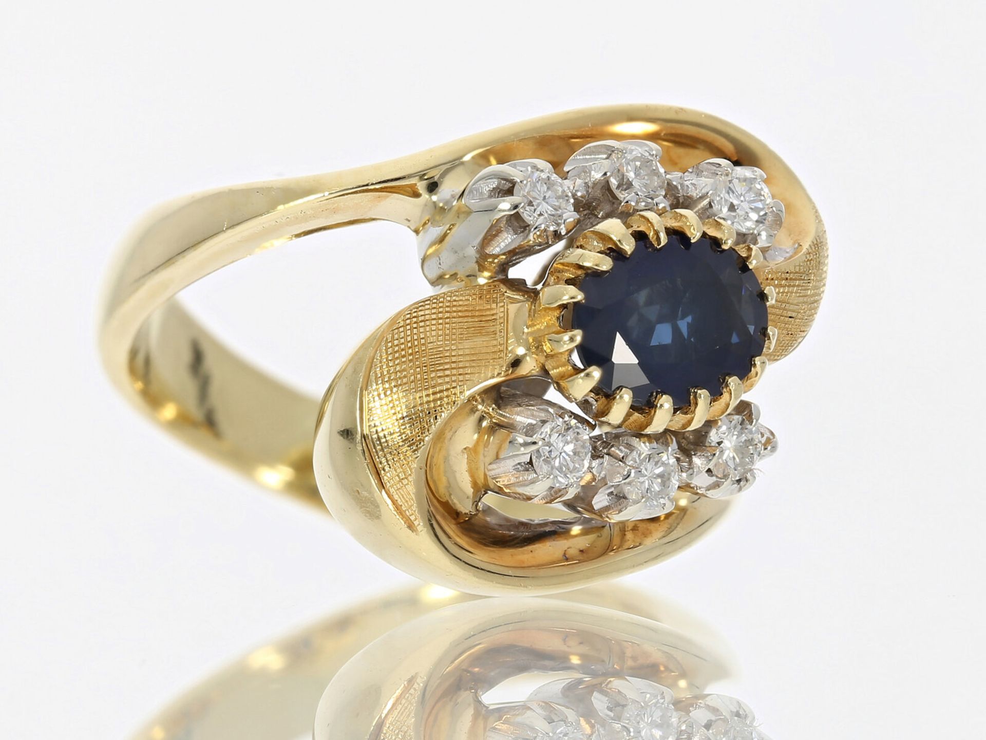 Ring: Italienische Designer Goldschmiedearbeit von Fabio Giorgio mit Saphir/Brillant, Handarbeit