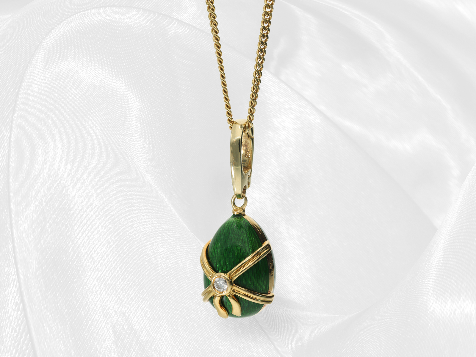 High-quality Fabergé enamel pendant with brilliant-cut diamonds, 18K gold, limited edition, with nec - Image 10 of 12
