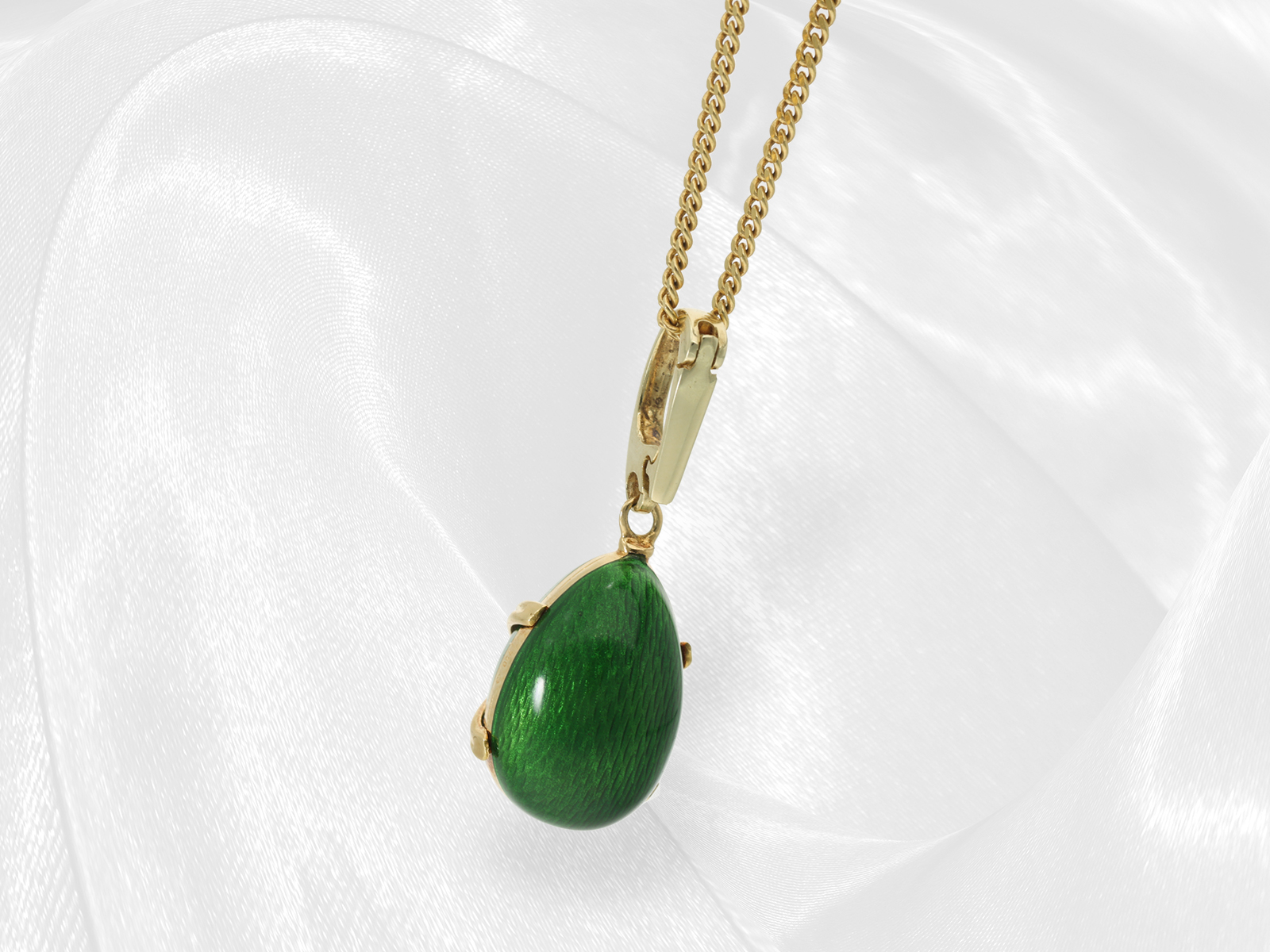 High-quality Fabergé enamel pendant with brilliant-cut diamonds, 18K gold, limited edition, with nec - Image 5 of 12