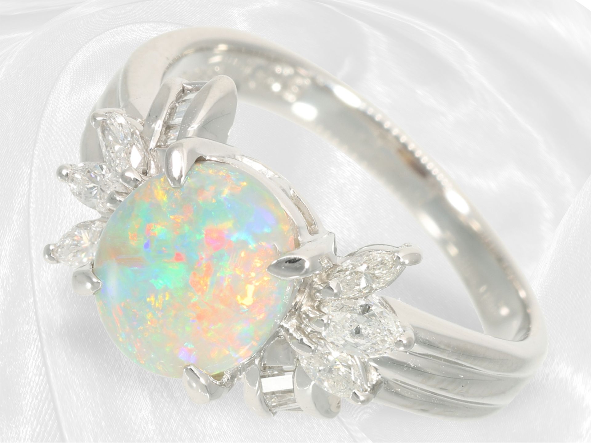 Fine and unworn 900 platinum opal/diamond goldsmith ring - Image 3 of 10