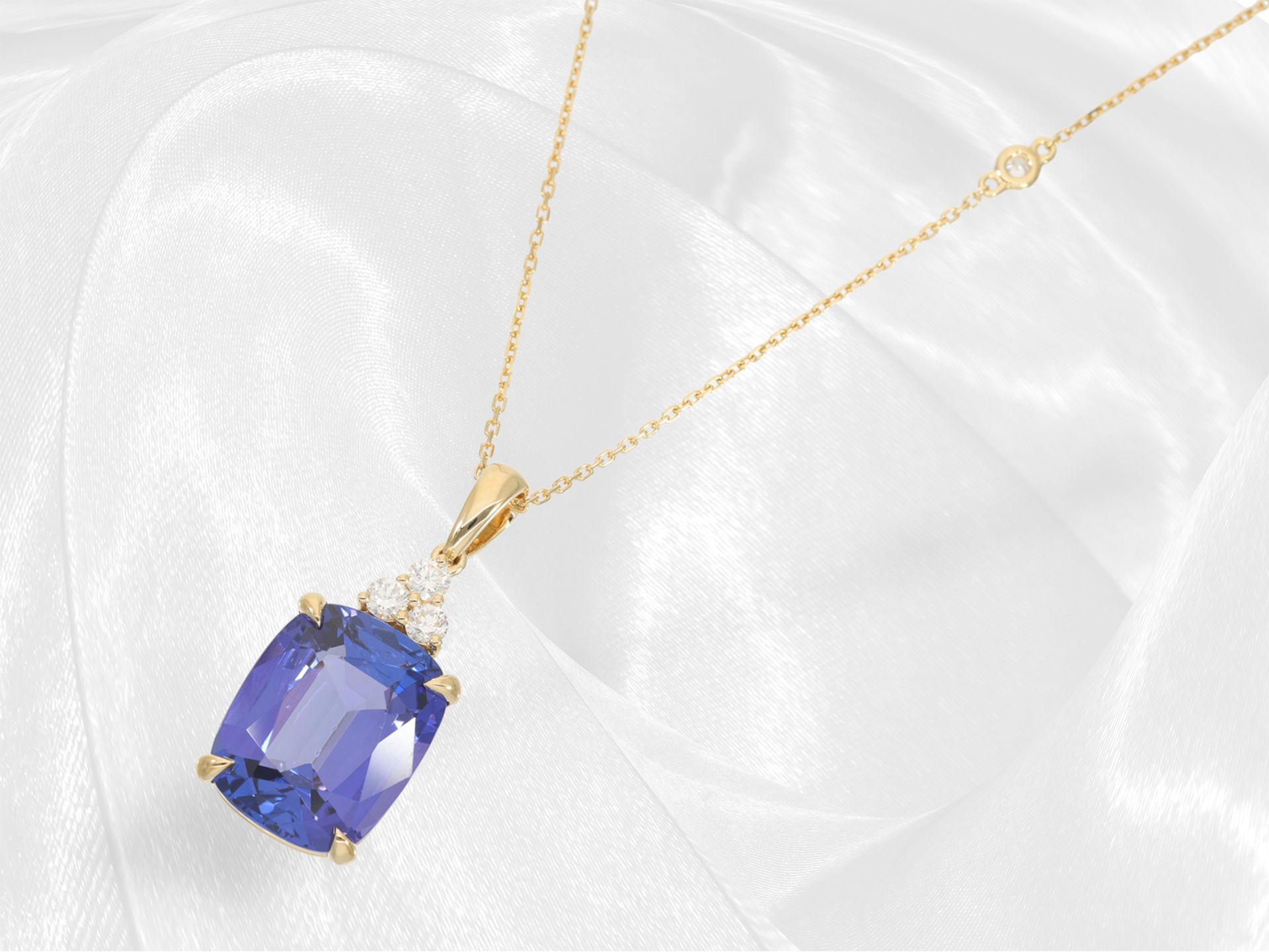 Exclusive, like new tanzanite/brilliant-cut diamond necklace with large tanzanite of 11.15ct in very - Image 6 of 10
