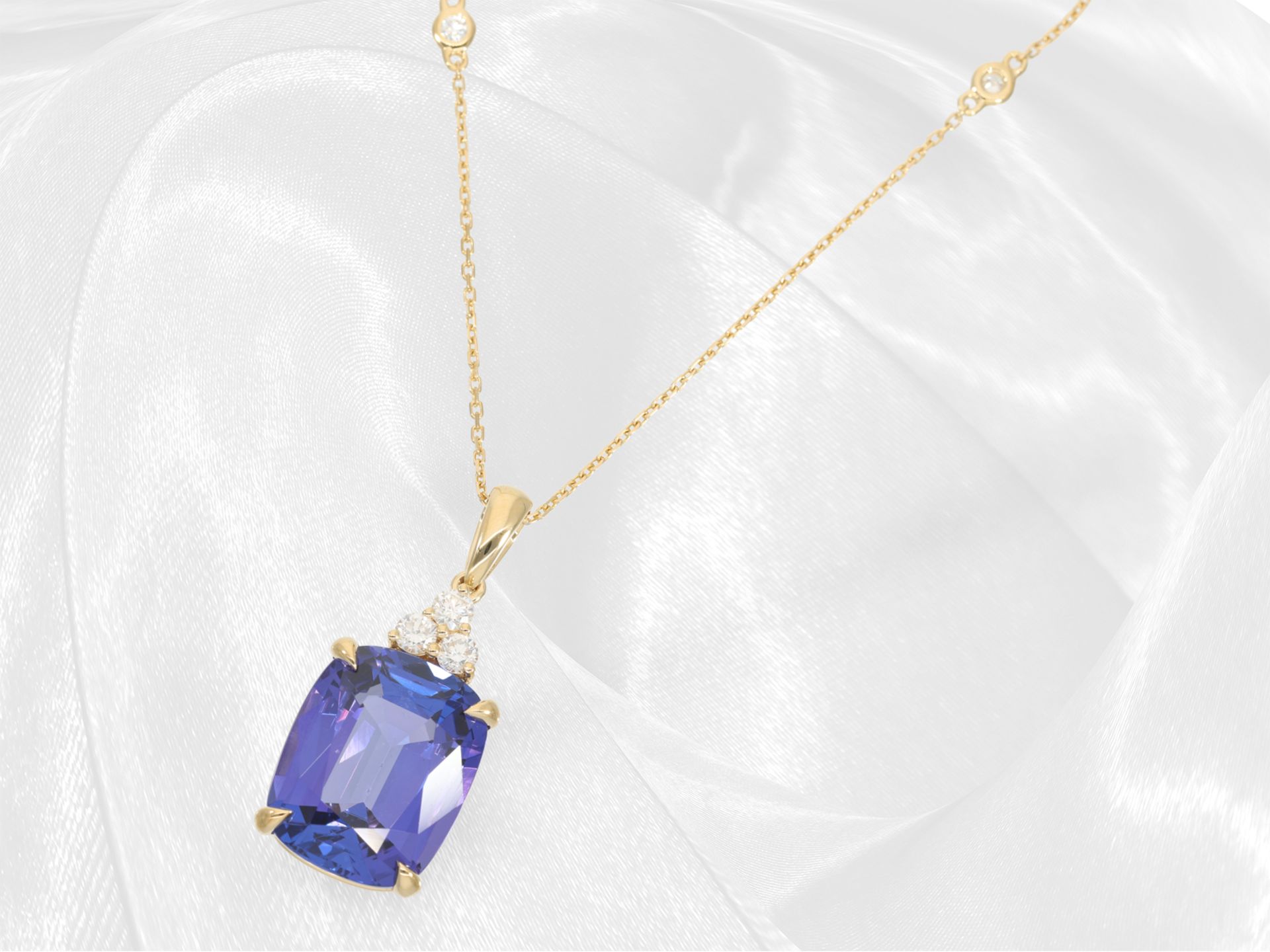 Exclusive, like new tanzanite/brilliant-cut diamond necklace with large tanzanite of 11.15ct in very - Image 7 of 10