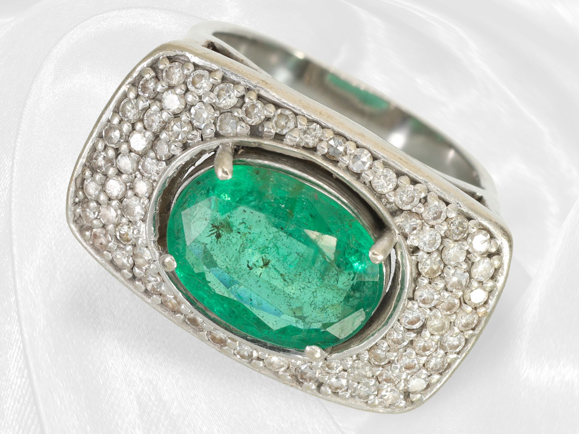 Vintage brilliant-cut diamond/emerald goldsmith ring with large emerald, handmade, emerald approx. 3 - Image 8 of 10