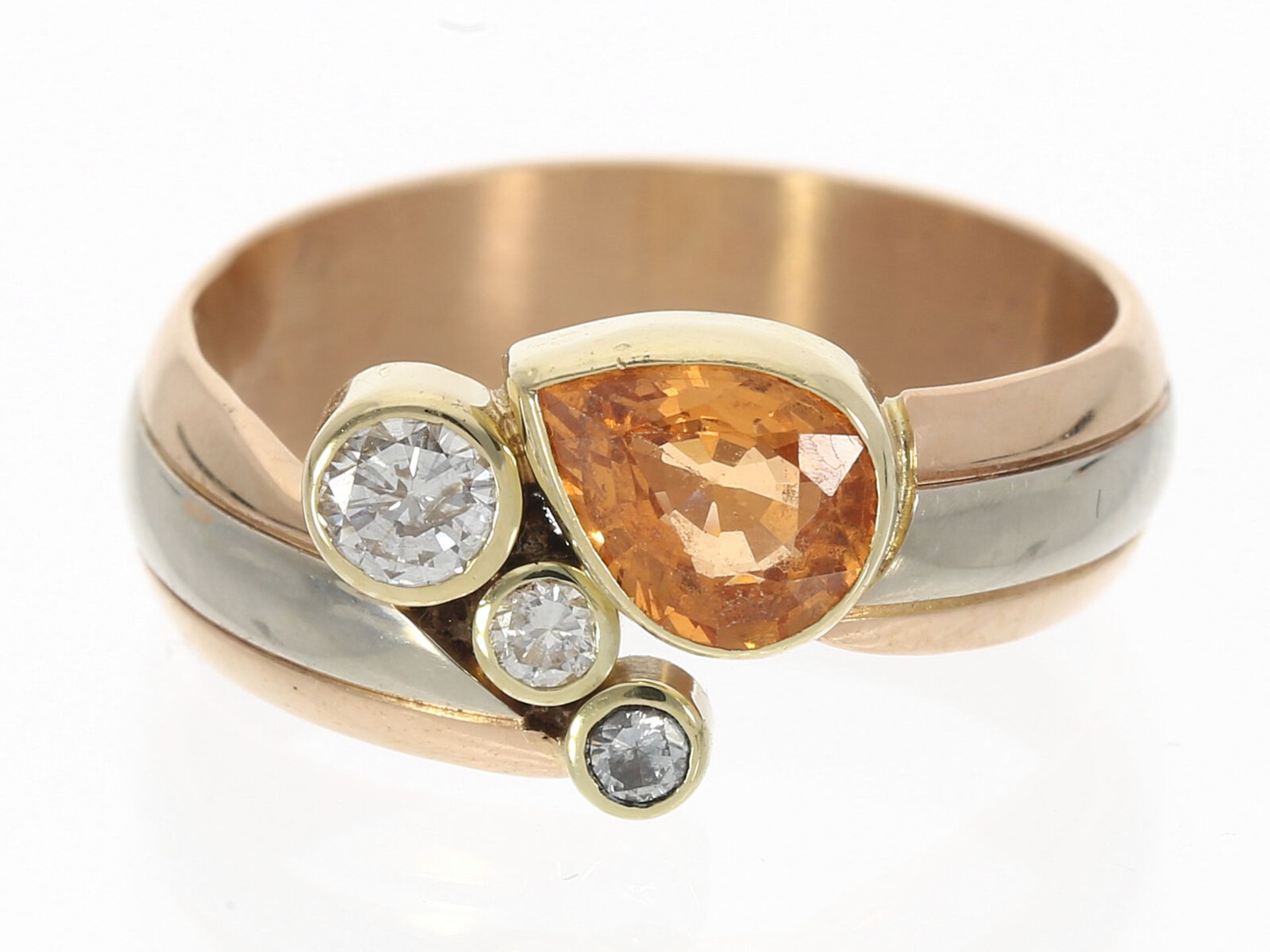 Ring: Schöner Bicolor-Goldschmiedering mit Citrin und Brillanten