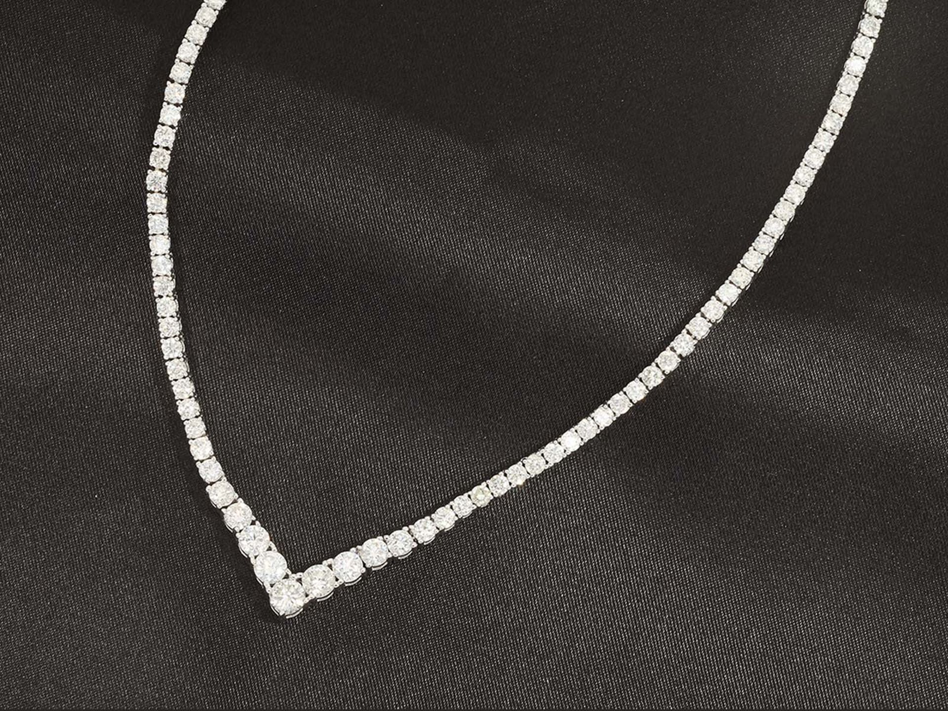 Chain: very fine brilliant-cut diamond necklace, approx. 9.3ct, like new