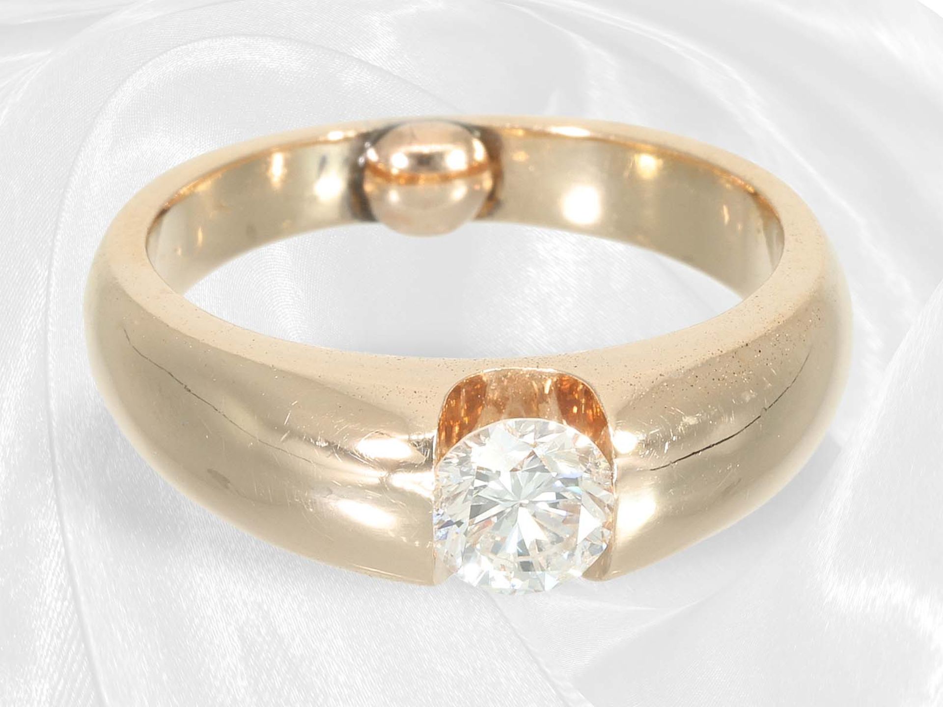 Ring: Solider goldener Solitär/Brillantring, vintage Handarbeit, ca. 0,65ct - Bild 2 aus 5