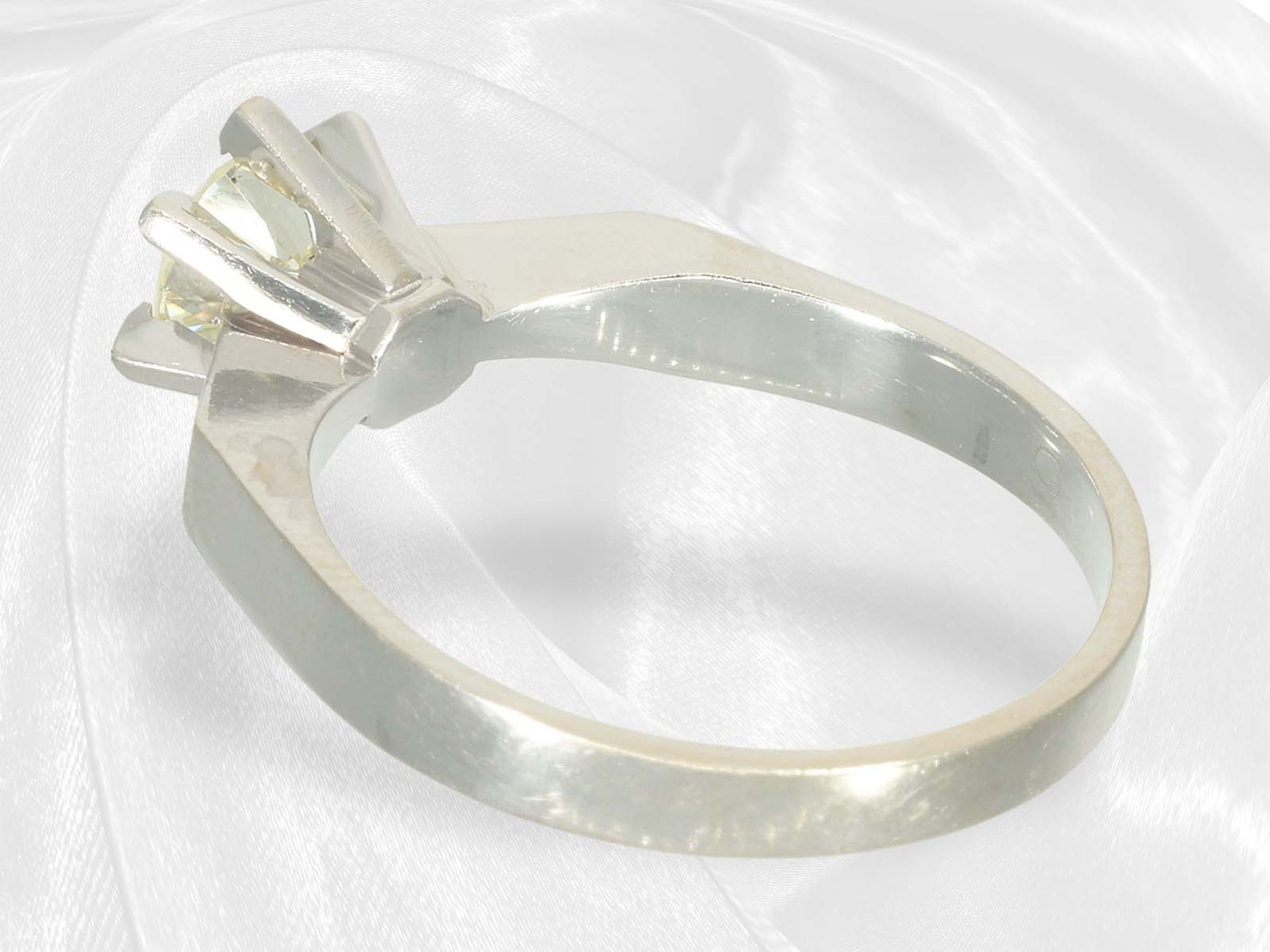 Vintage solitaire brilliant-cut diamond goldsmith ring, approx. 0.7ct brilliant-cut diamond - Image 4 of 4