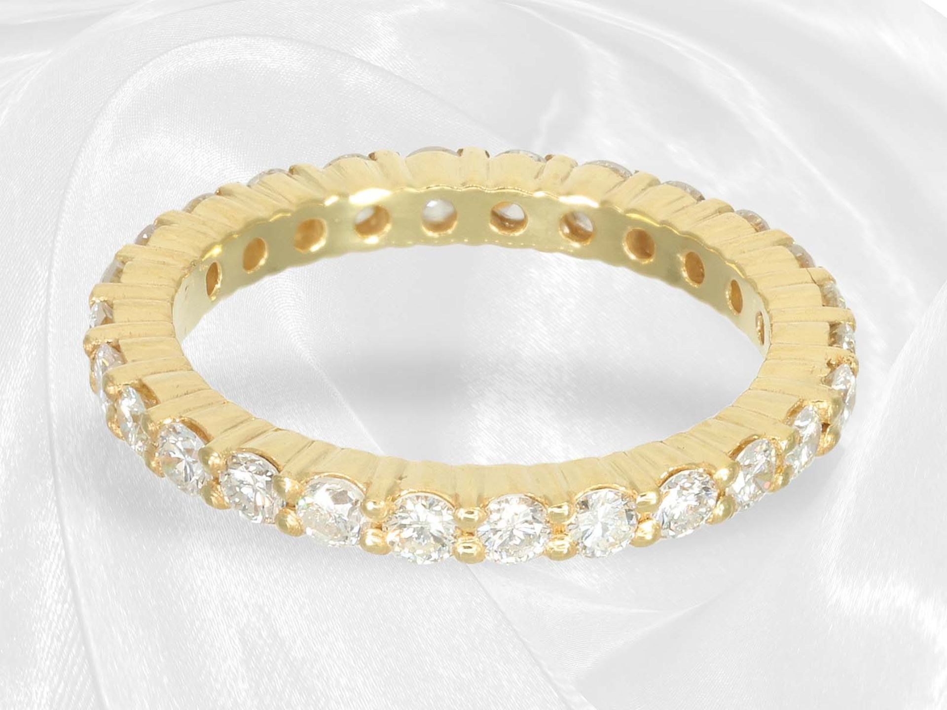 Fine vintage brilliant-cut diamond/memoire gold ring in 18K yellow gold, approx. 0.96ct - Image 2 of 3