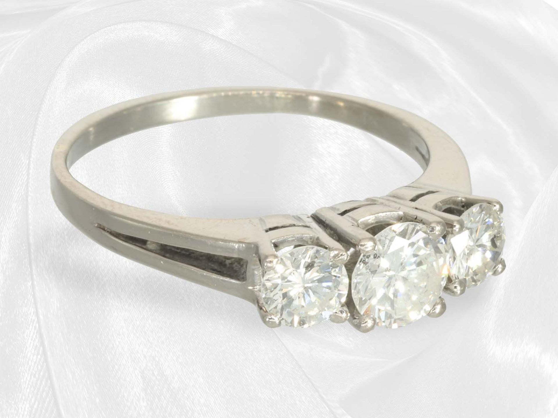 White gold vintage brilliant-cut diamond goldsmith ring, approx. 1.15ct brilliant-cut diamonds - Image 2 of 4