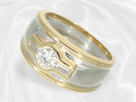 Ring: Bicolor Brillant/Diamant-Goldschmiedering, schöner Mittelstein von ca. 0,35ct