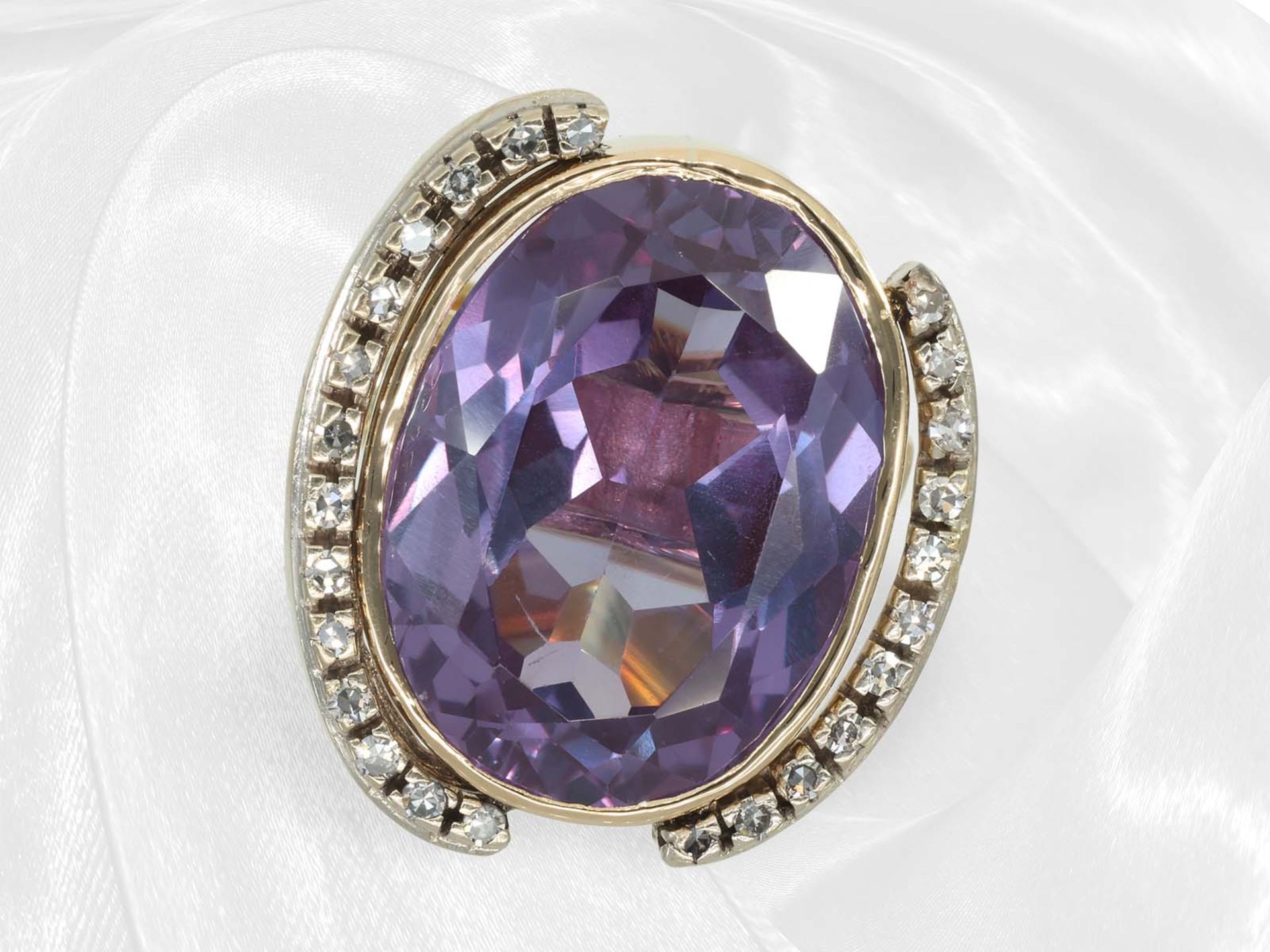 Ring: handmade, decorative amethyst/diamond goldsmith ring