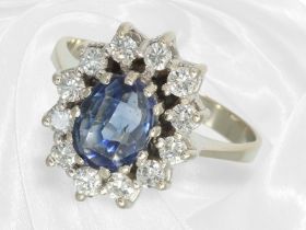 Ring: Vintage Saphir/Brillant-Blütenring, ca. 2ct