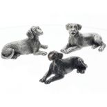 Miniatur: sehr detaillierte Figuren aus Silber, 3 liegende Hunde