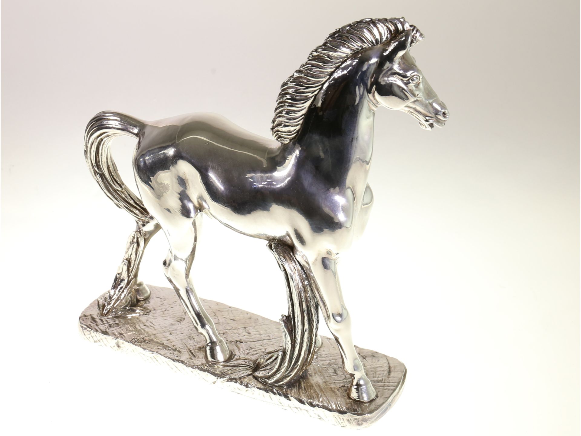 Sehr dekorative vintage Pferdeskulptur aus Sterling-Silber - Image 2 of 2