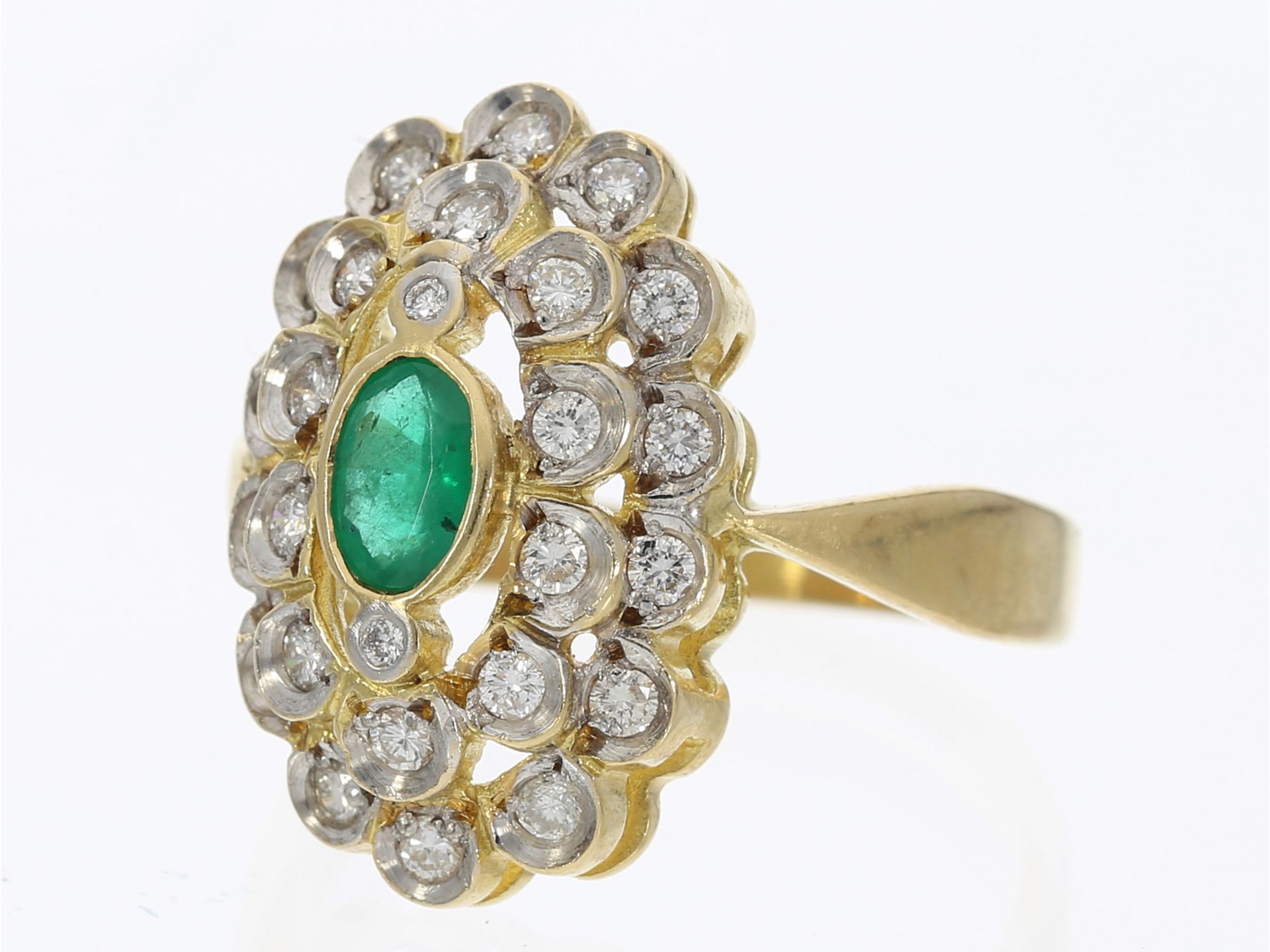 Ring: Vintage Blütenring mit Smarag, sowie Brillantbesatz, 18K Gelbgold - Bild 2 aus 2