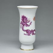 Vase - Mingdrache violett. Meissen 1972-1980.