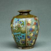 Kleine Champlevé Vase, Japan, 19. Jahrhundert