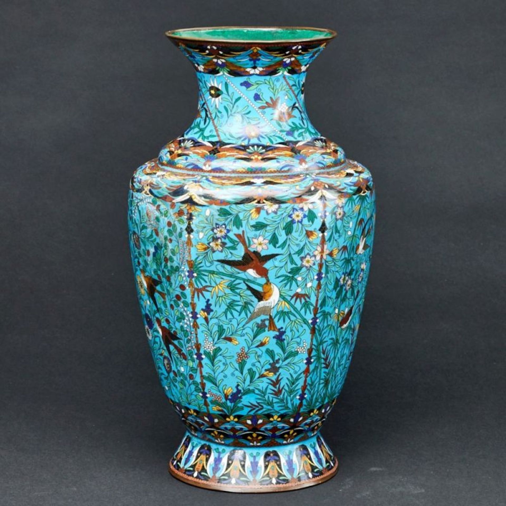 Cloisonné Vase mit Vogeldekor, Japan