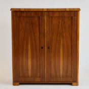 Biedermeier Kleiderschrank