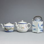2 Teekannen, 1 Reisweinkanne, China, Qing Dynastie, 19. Jahrhundert