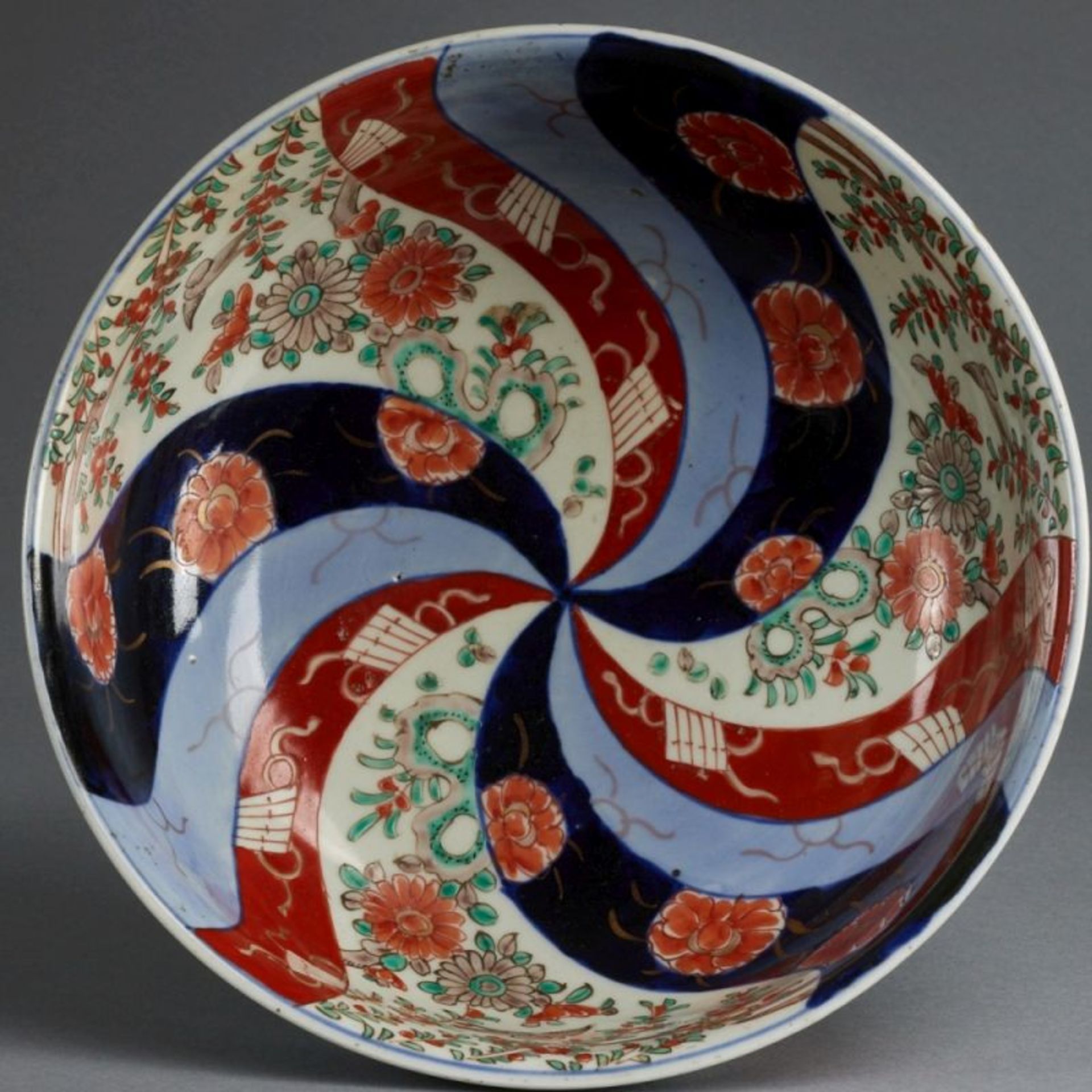 Imari Schale, Japan, erste Hälfte 20. Jahrhundert - Image 2 of 2