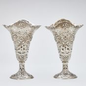 Paar Vasen im Rokoko Stil