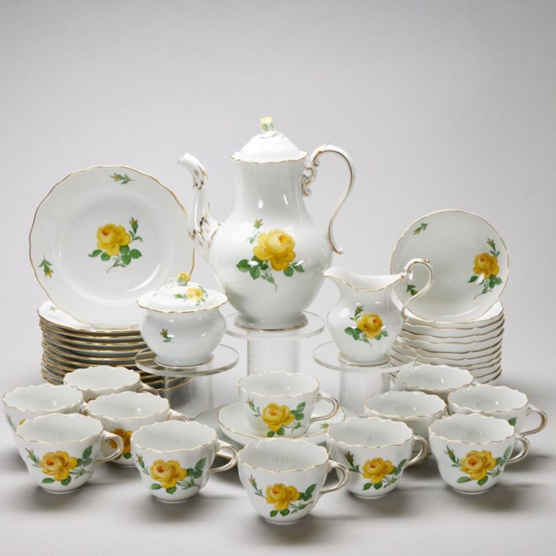 39tlg. Kaffeeservice für 12 Personen - Gelbe Rose. Meissen 1988 und 1992-1993.