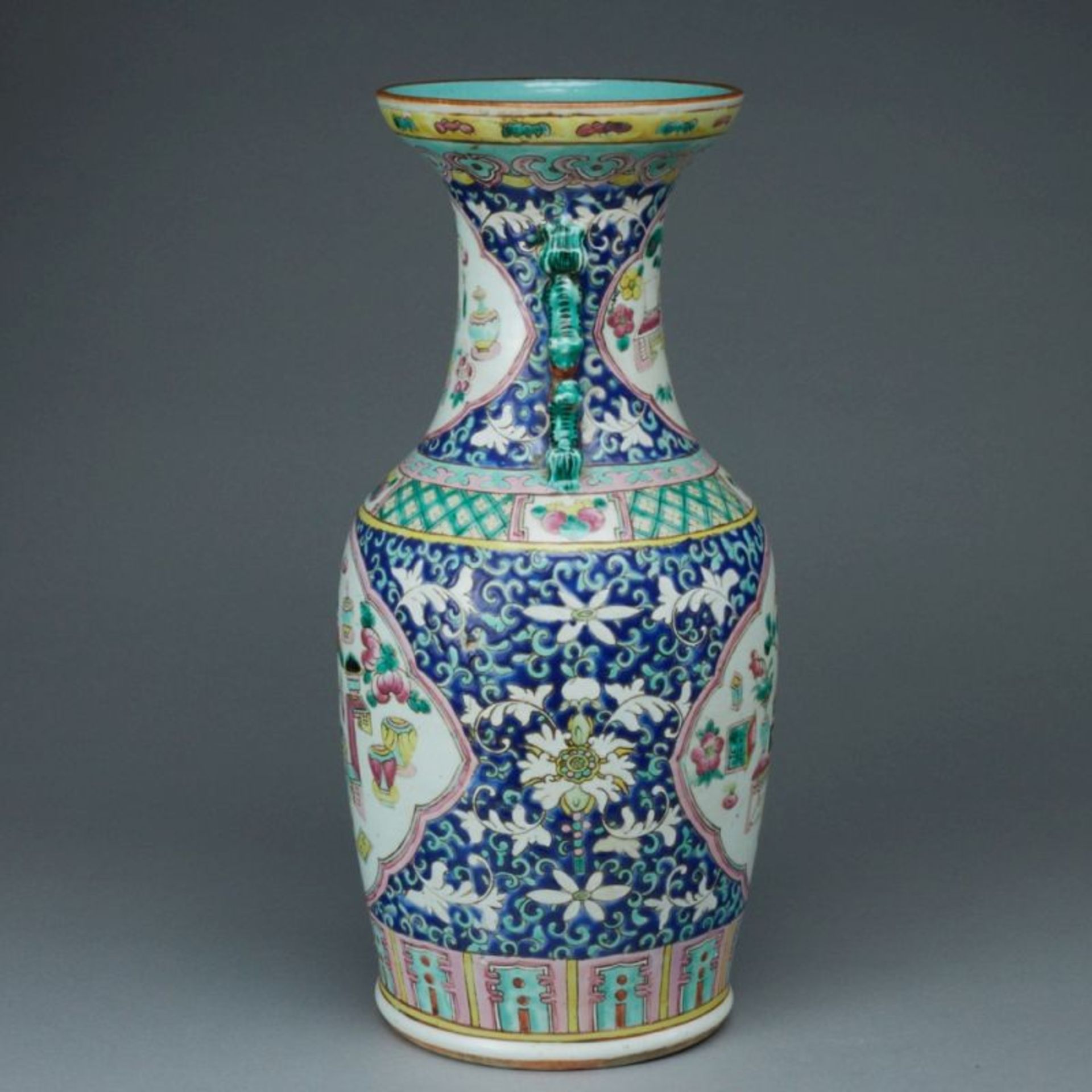 Famille rose Vase, China, Qing Dynastie, Ende 19. Jahrhundert - Bild 3 aus 3