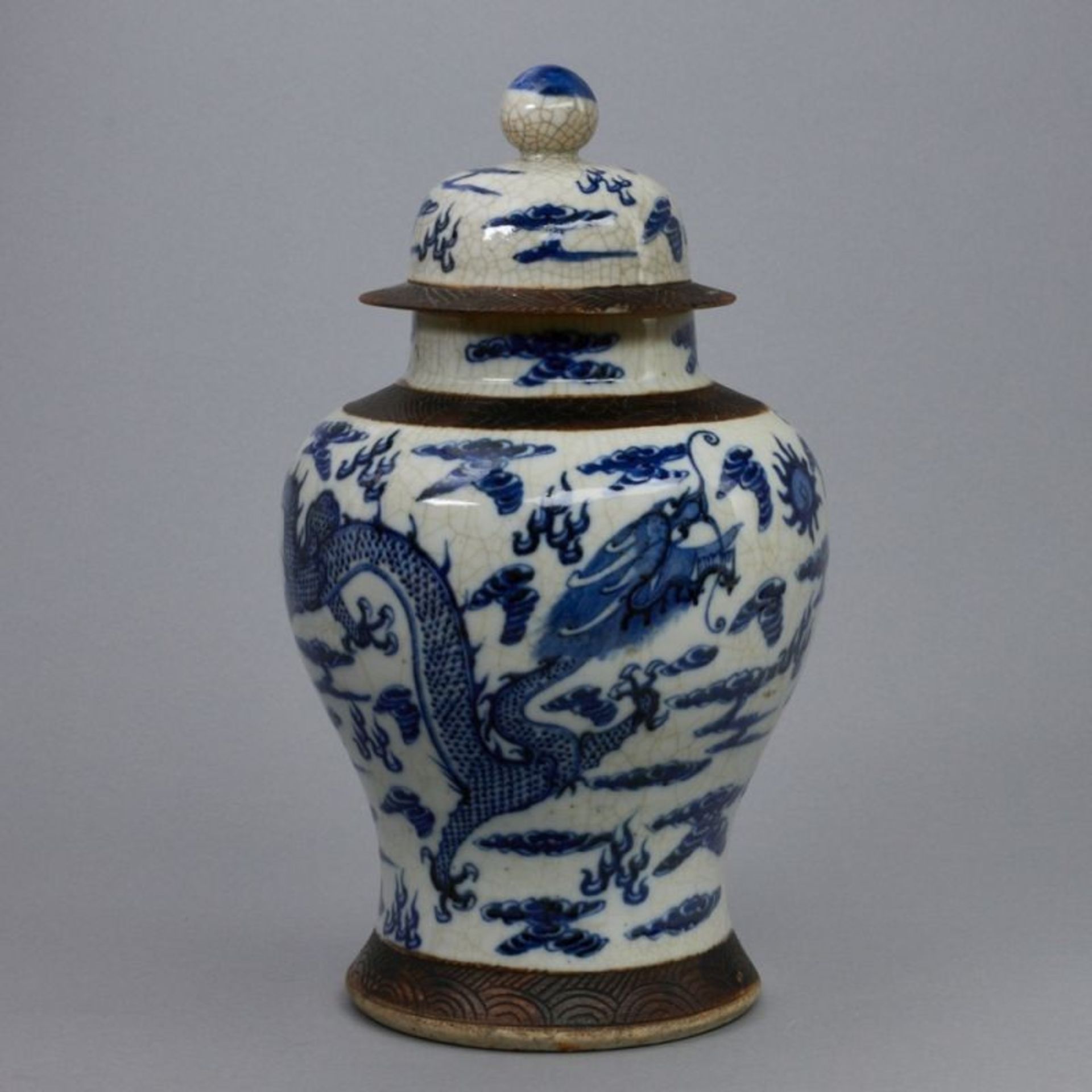 Deckelvase, China, Qing Dynastie, um 1800