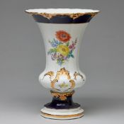 Prunkvase - Blumenbukett. Meissen 1957-1972.