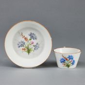 2tlg. Tasse mit ockerfarbenem Rand. Meissen, 1774-1817.