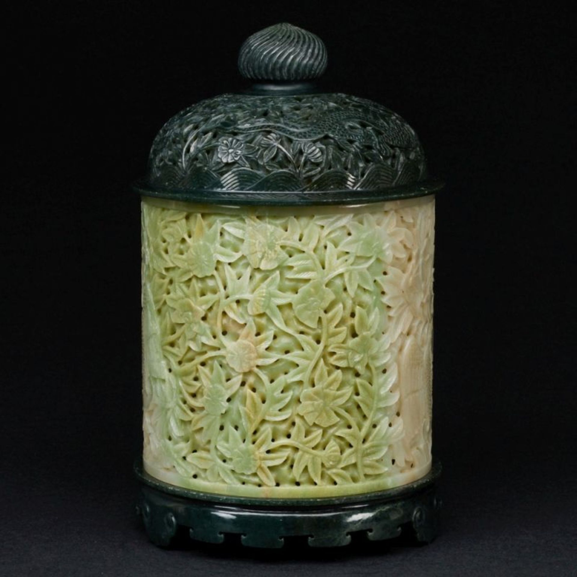 Dreiteiliges Jade Rauchgefäß, China, Qing Dynastie, Anfang 20. Jahrhundert - Image 4 of 6