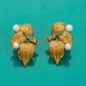 Paar zweigförmige Ohrclips mit Perlen