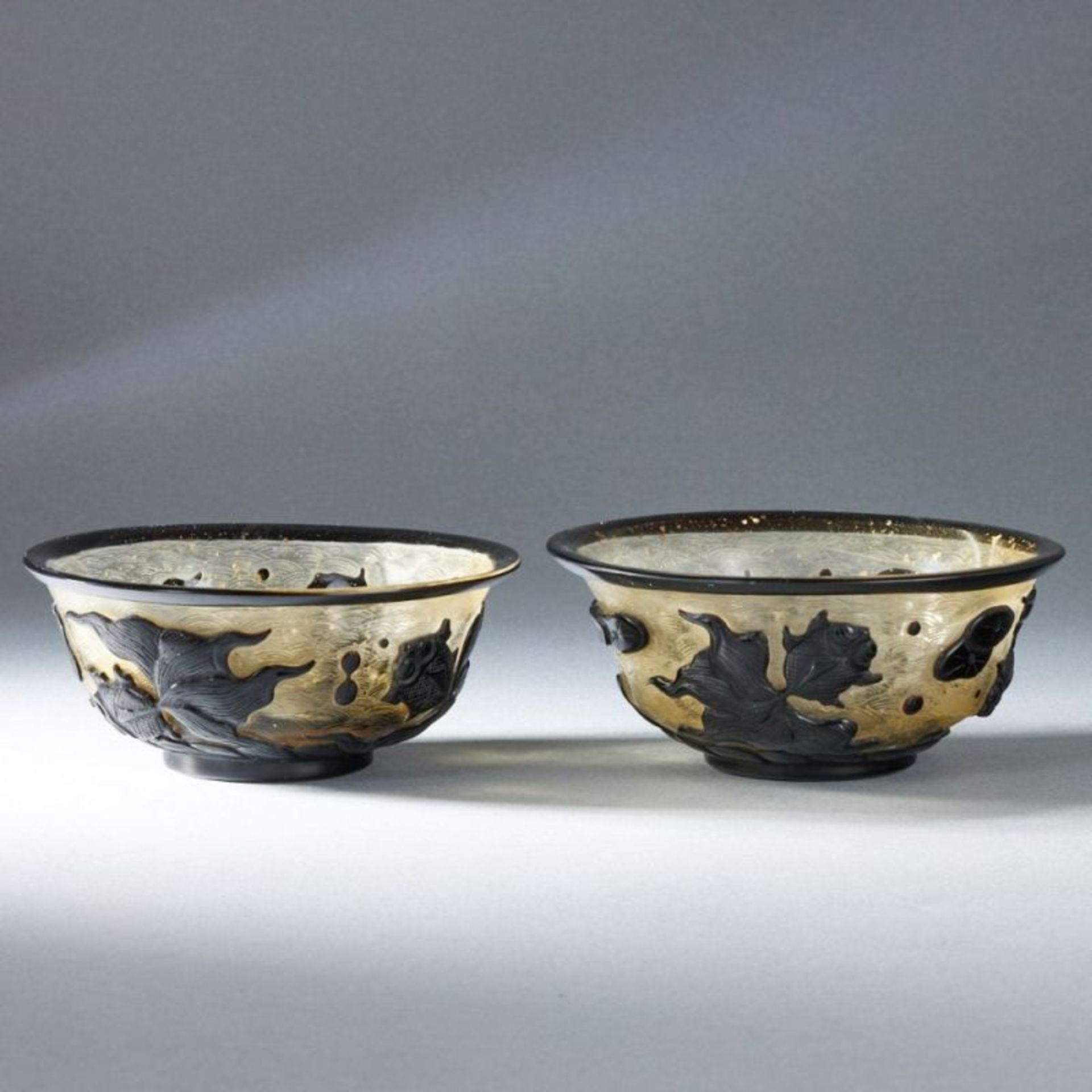 Zwei Pekingglas - Schalen - Bild 2 aus 3