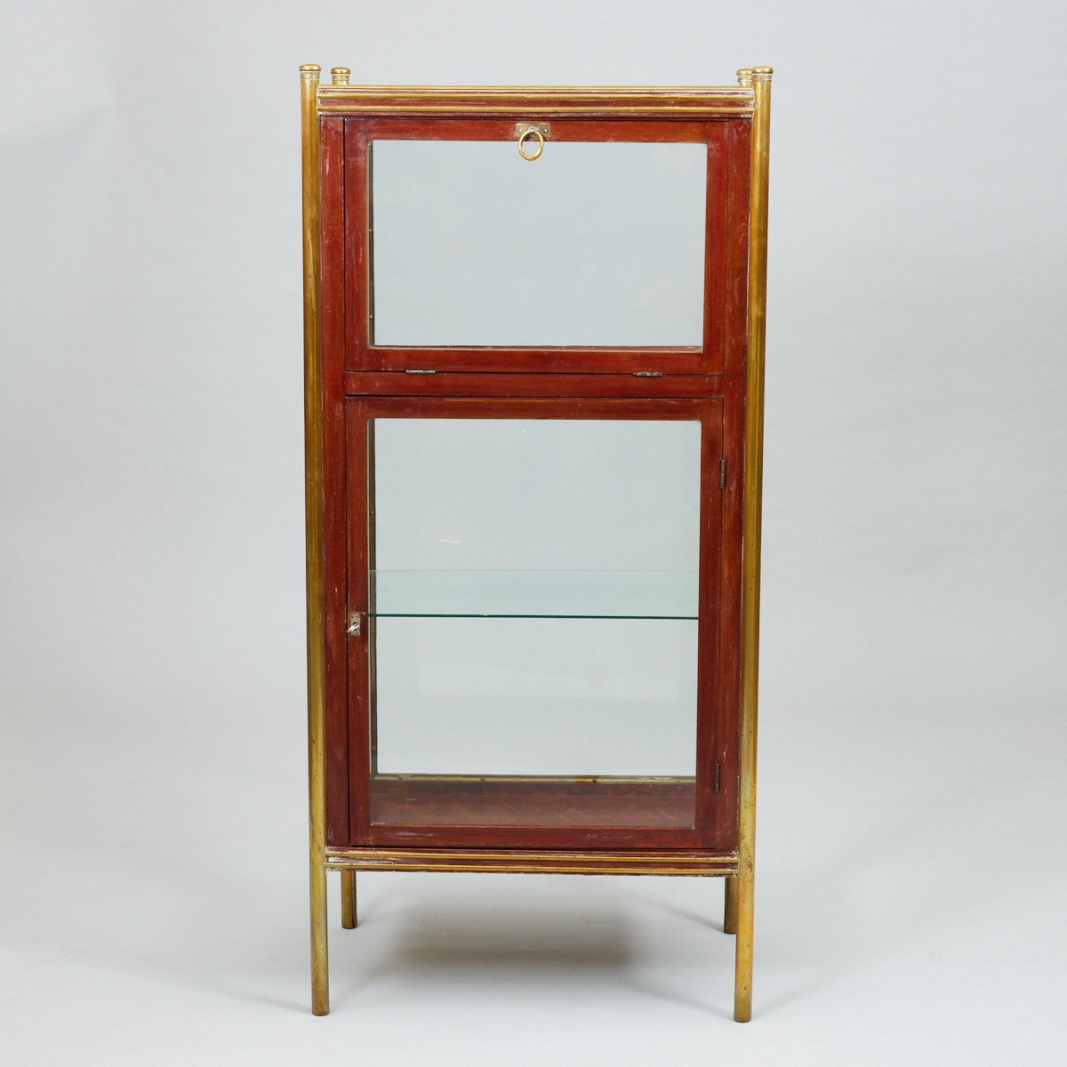 Seltene Art Deco Schauvitrine Um 1910.