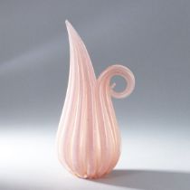 Vase mit hochgezogener Seite und gerolltem Griff. Barovier & Toso, Murano.