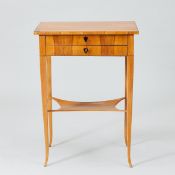 Biedermeier Beistelltisch