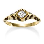 Diamond solitaire ring with enamel decor 