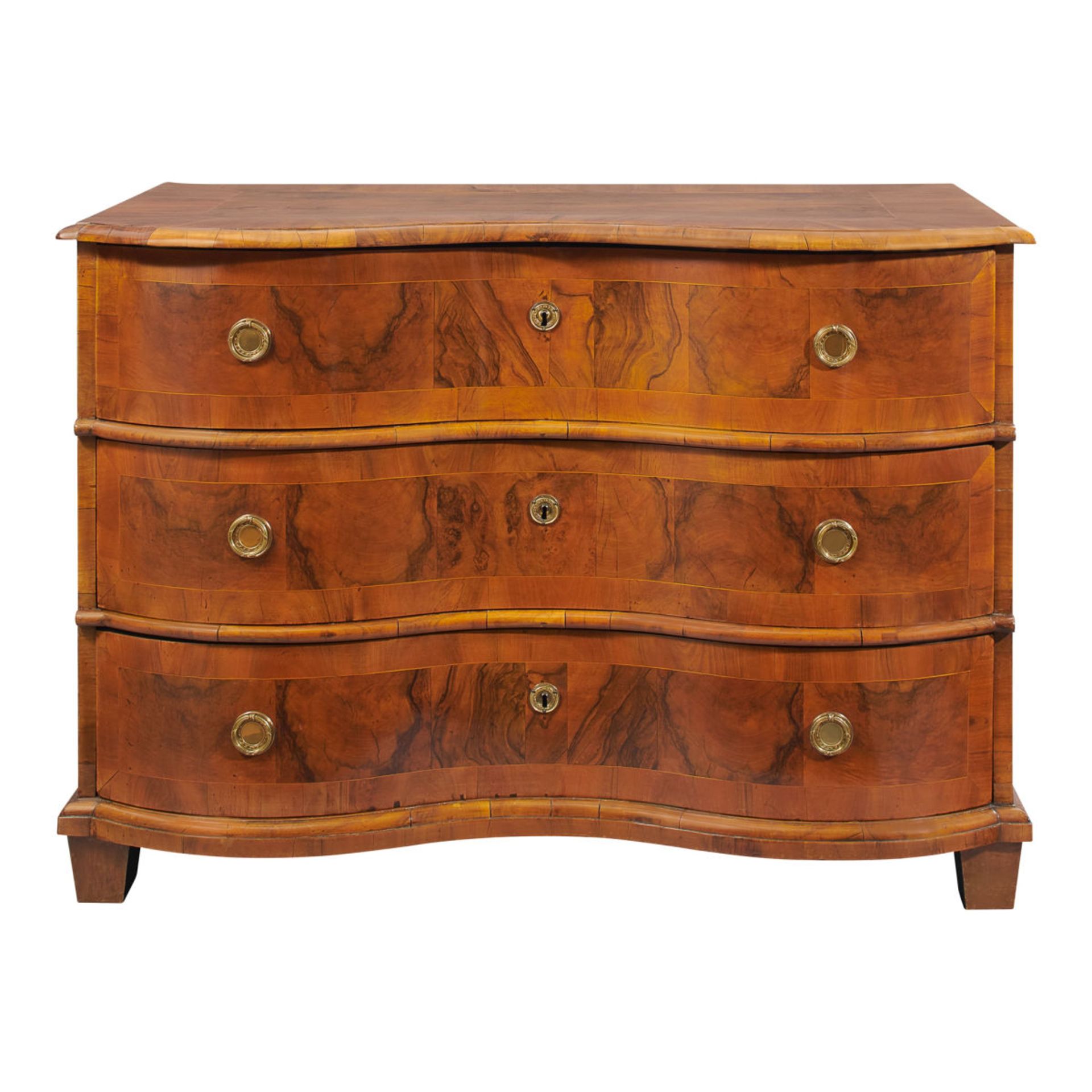 Double curved Baroque commode 