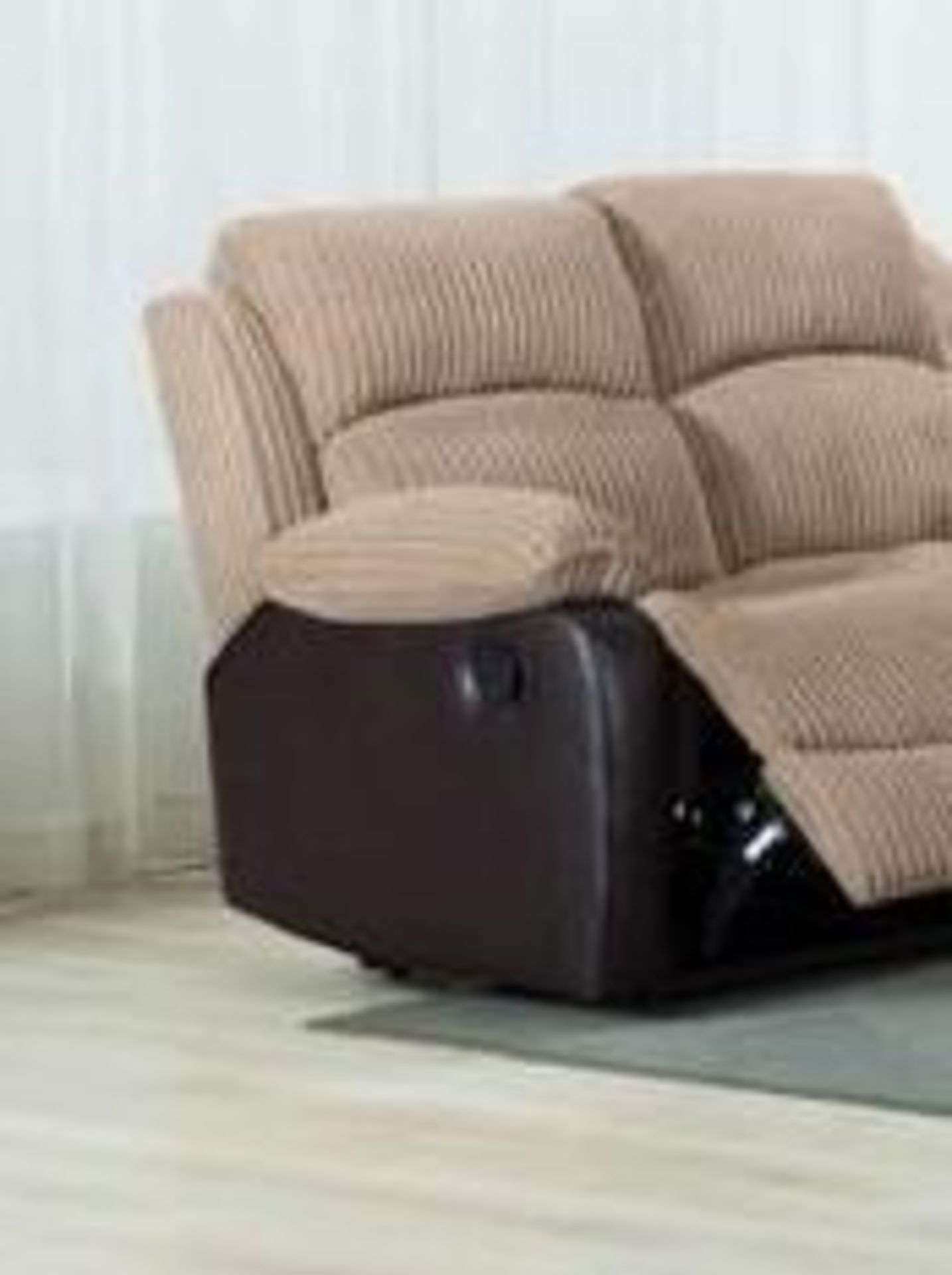 BRAND NEW Woodstock 3 seater fabric manual reclining sofa. RRP: £949 - Image 2 of 2