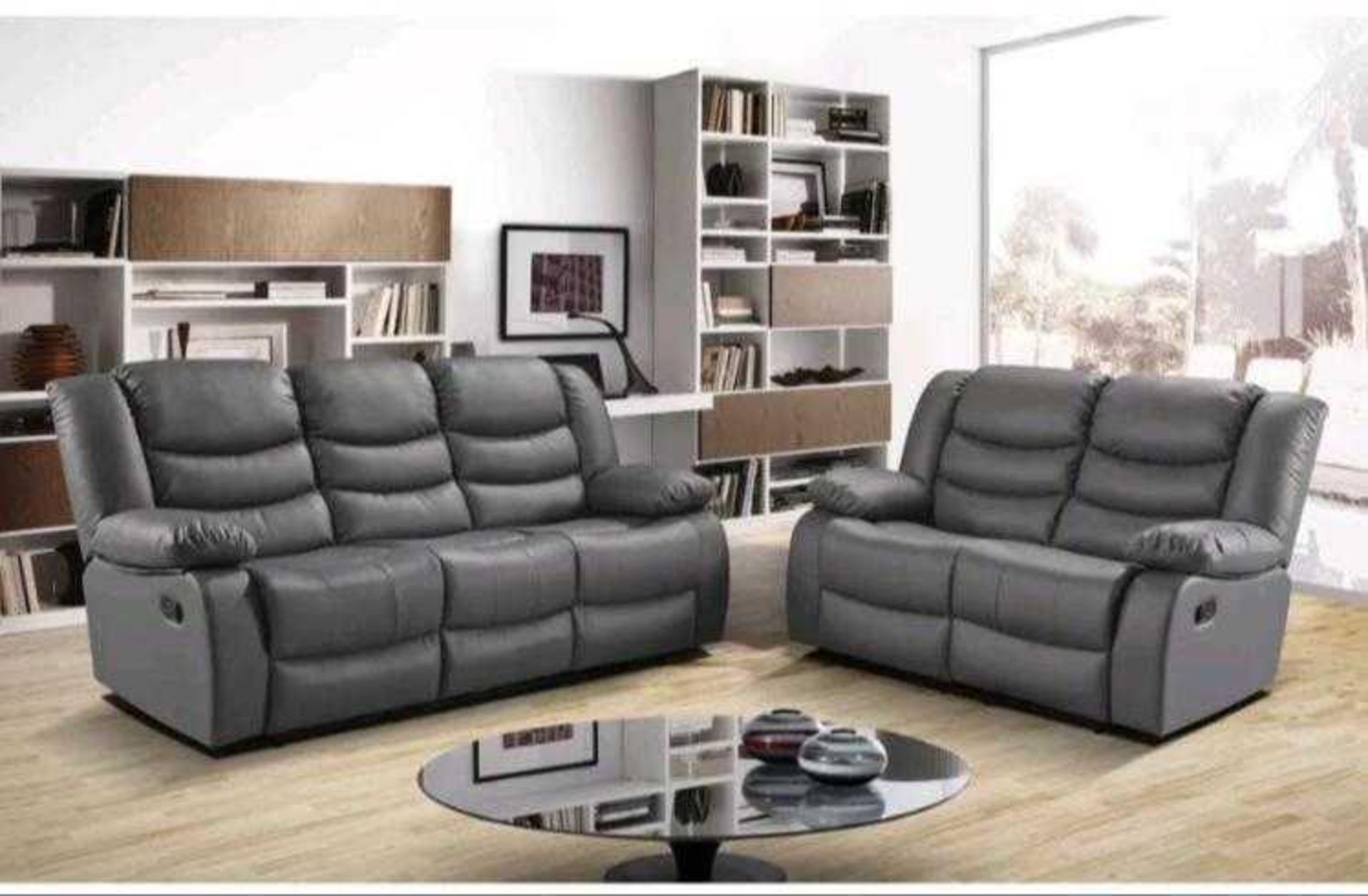 BRAND NEW Malaga 3 + 2 seater manual recliner suite. RRP: £1,599