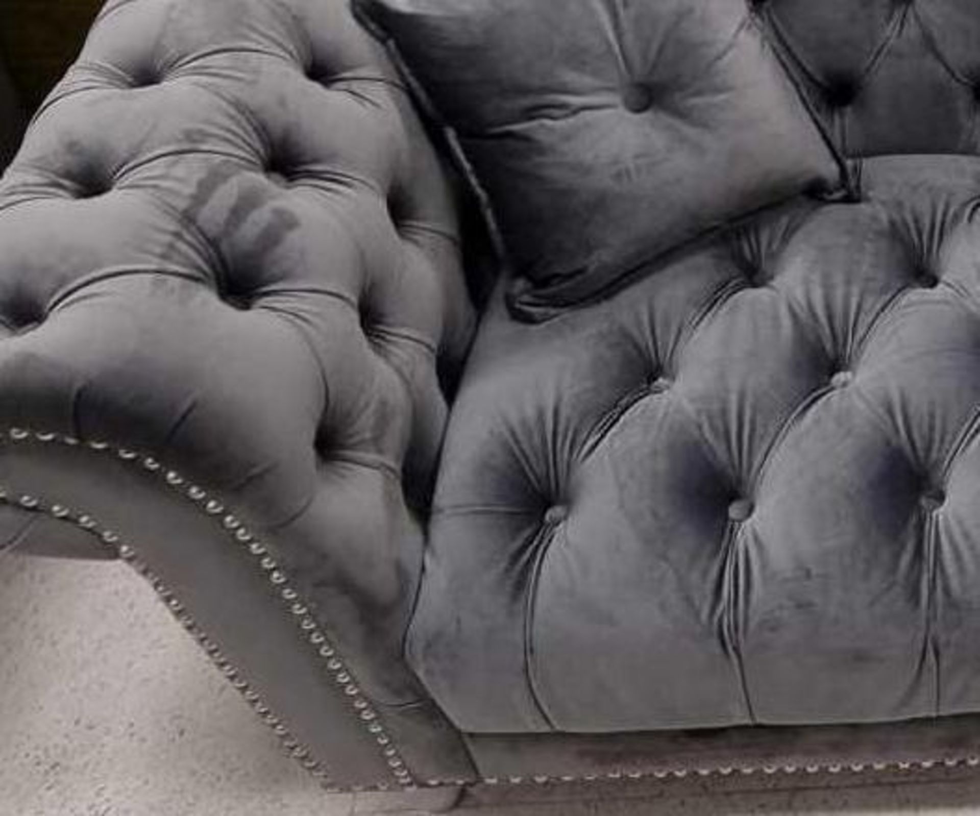 BRAND NEW Dior Chesterfield 2 seater sofa. RRP: £799 - Image 2 of 2